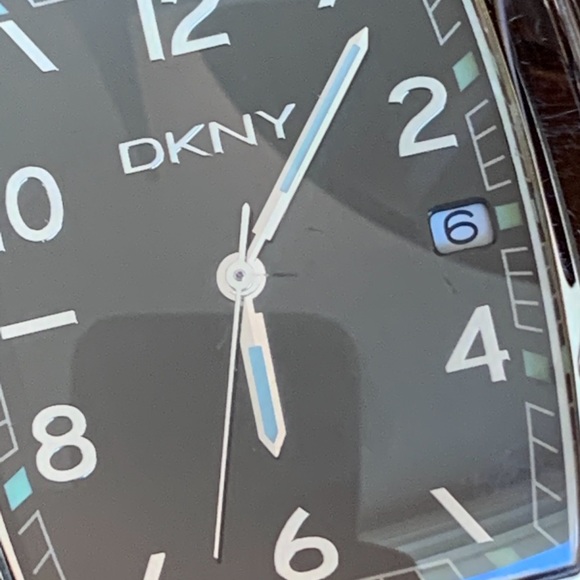 DKNY Large Rectangular Case Date Watch - Picture 5 of 12